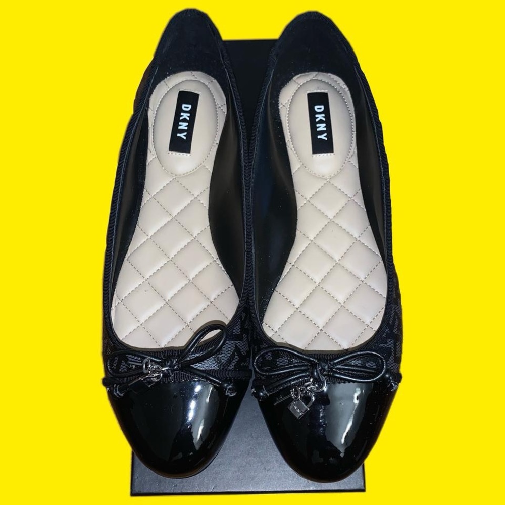 DKNY Flats